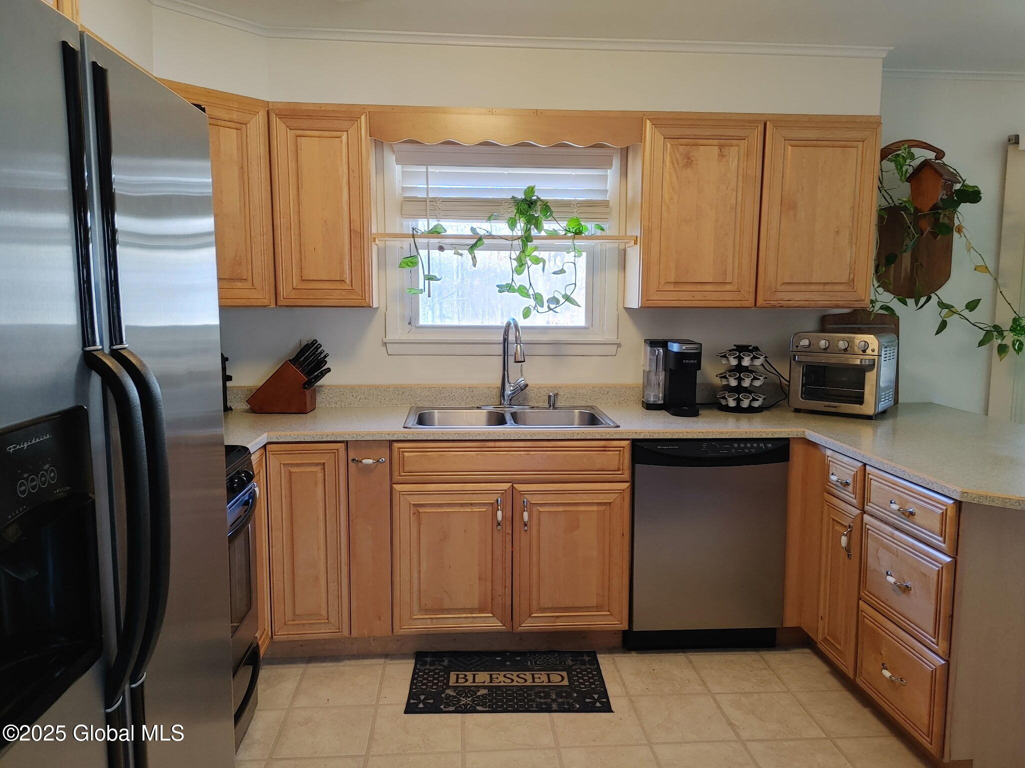 41 The Portage, Ticonderoga, New York image 8