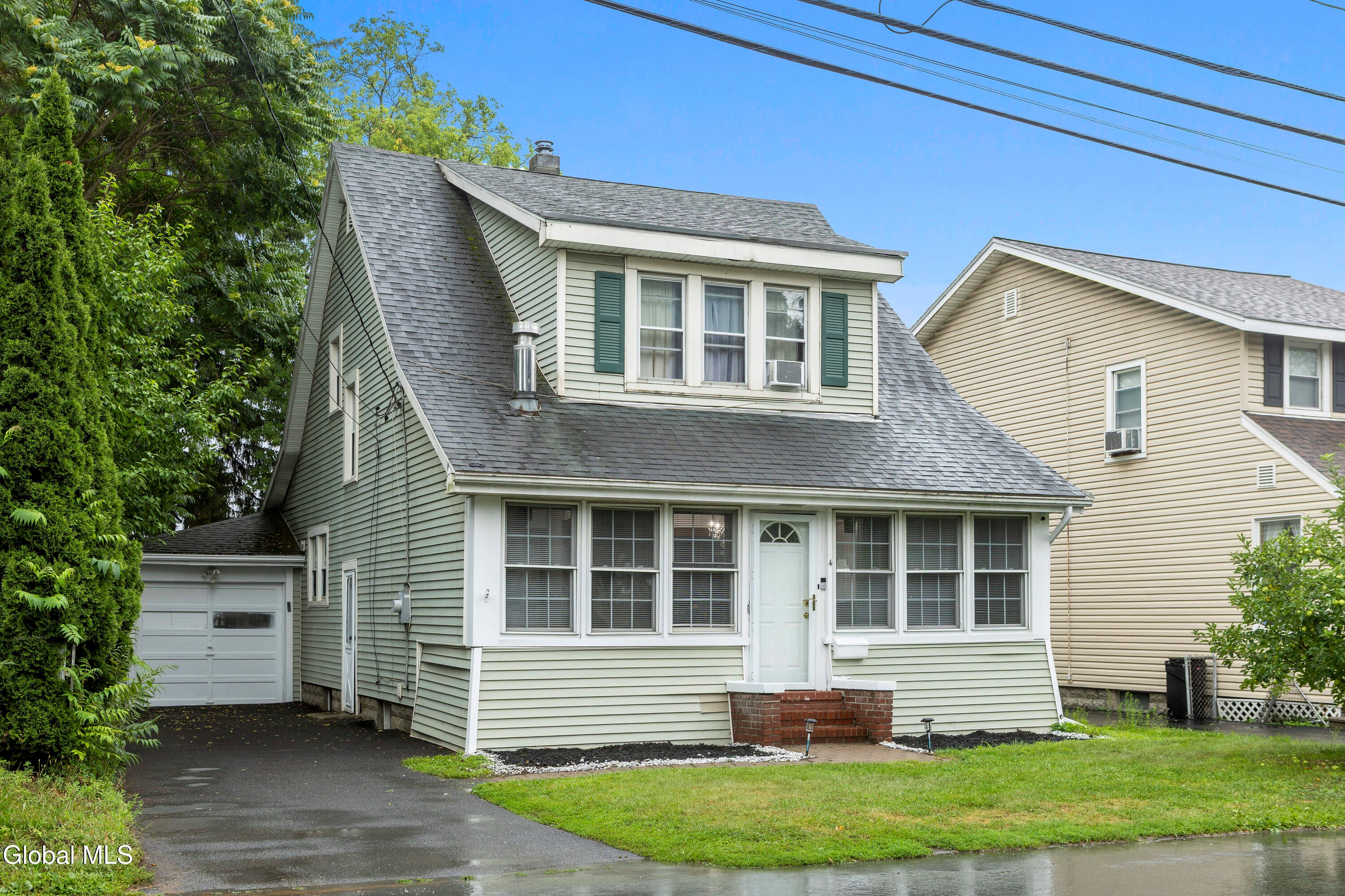 4 Maplewood Avenue