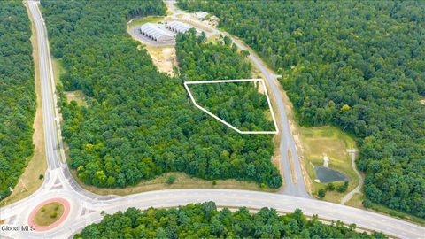 Photo of 1 Shenandoah Drive Dr, Saratoga Springs, NY 12866 (MLS # 202524883)