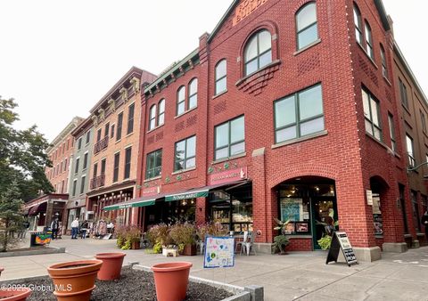 Photo of 433 Broadway #203, Saratoga Springs, NY 12866 (MLS # 202510714)