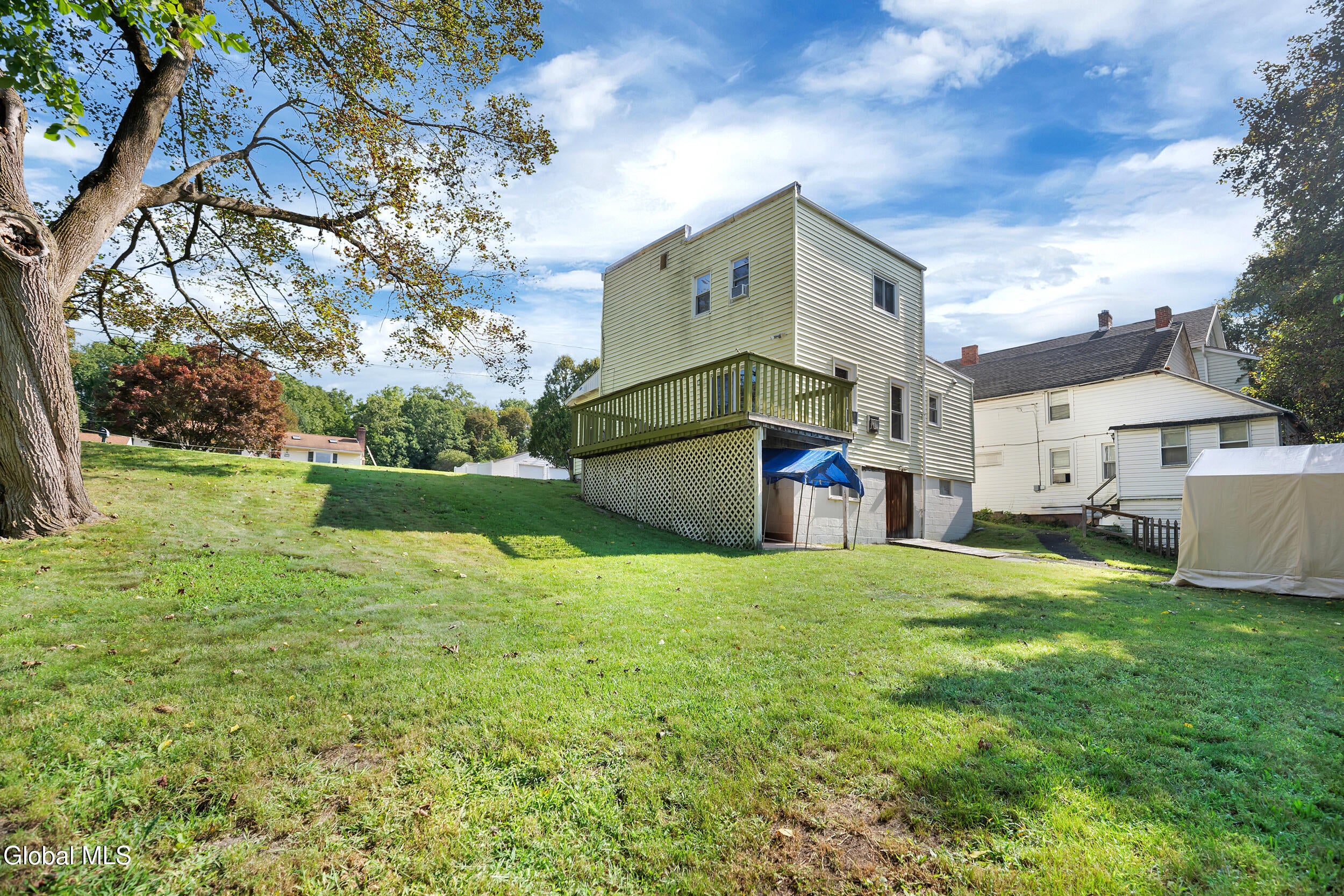 16 Billings Avenue