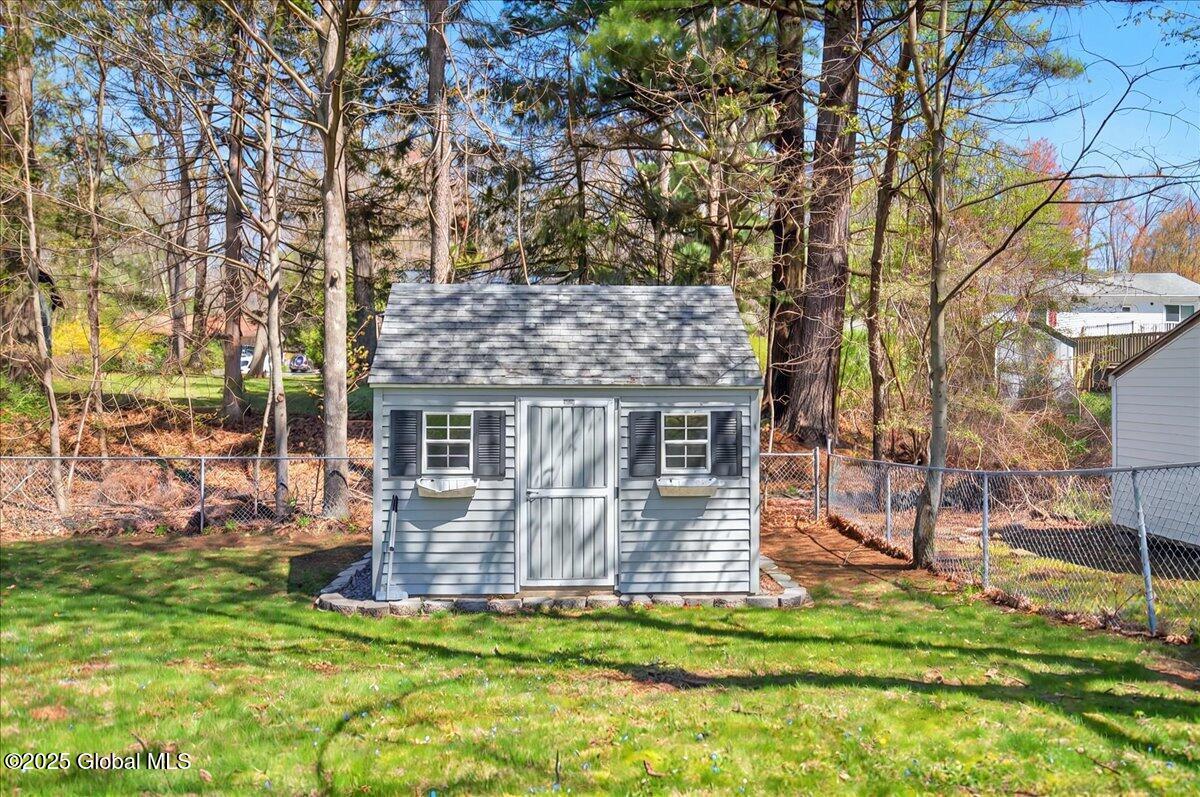 52 Curt Boulevard, Saratoga Springs, New York image 28