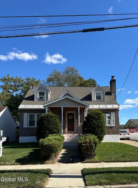 Photo of 6 Elliott Avenue, Schenectady, NY 12304 (MLS # 202526928)