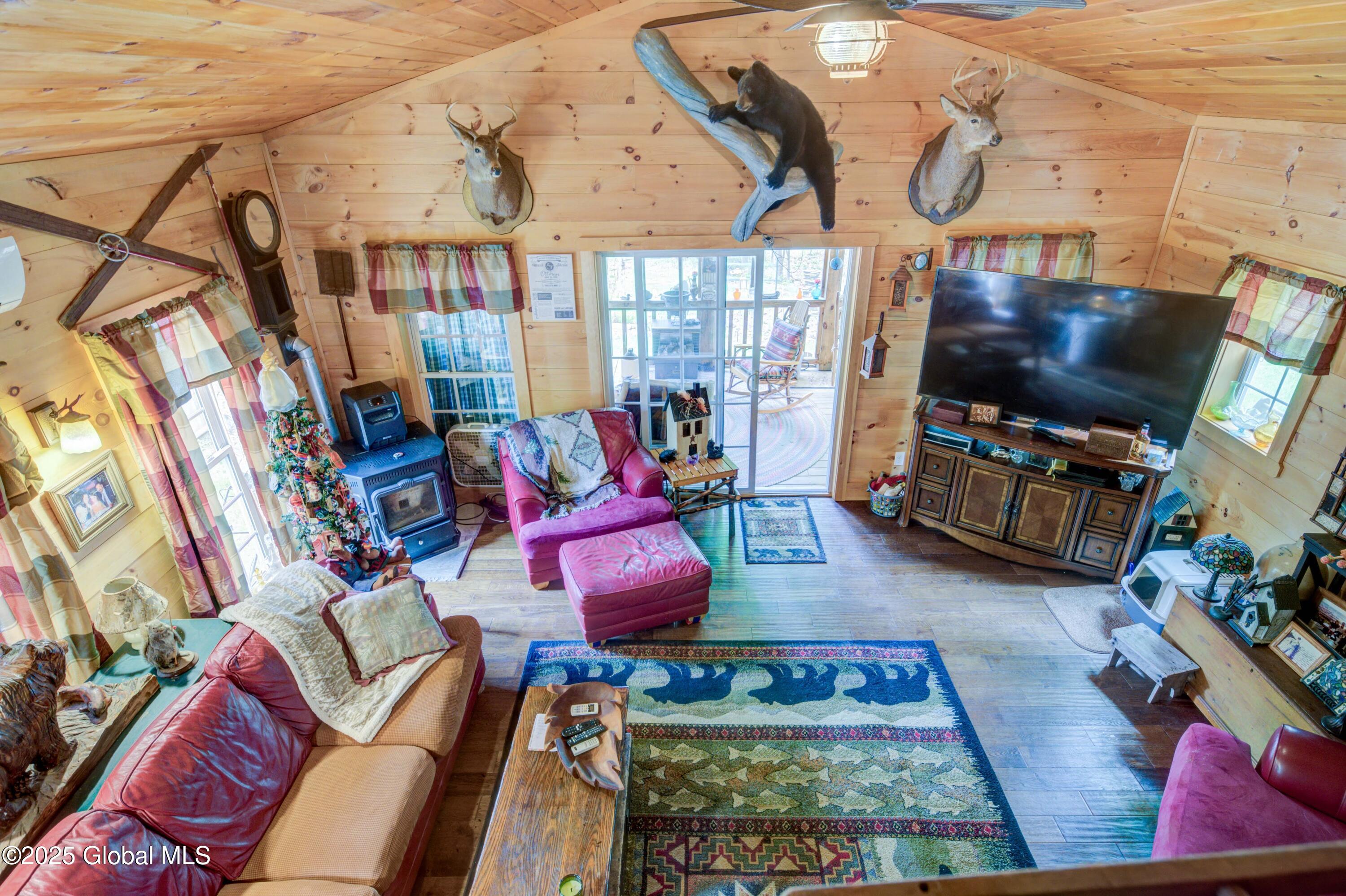 34 Rosebloom Road, Hadley, New York image 9