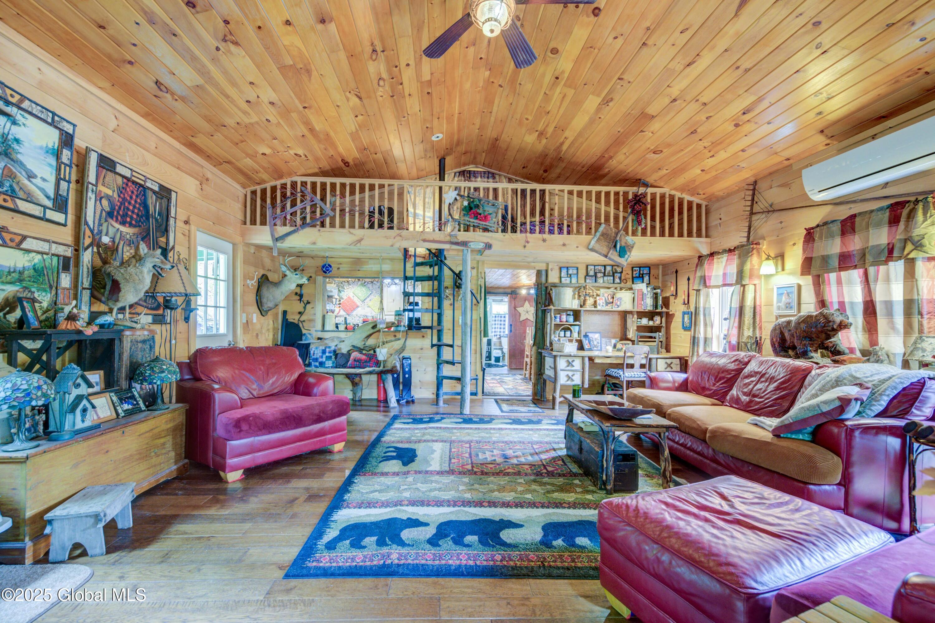34 Rosebloom Road, Hadley, New York image 10