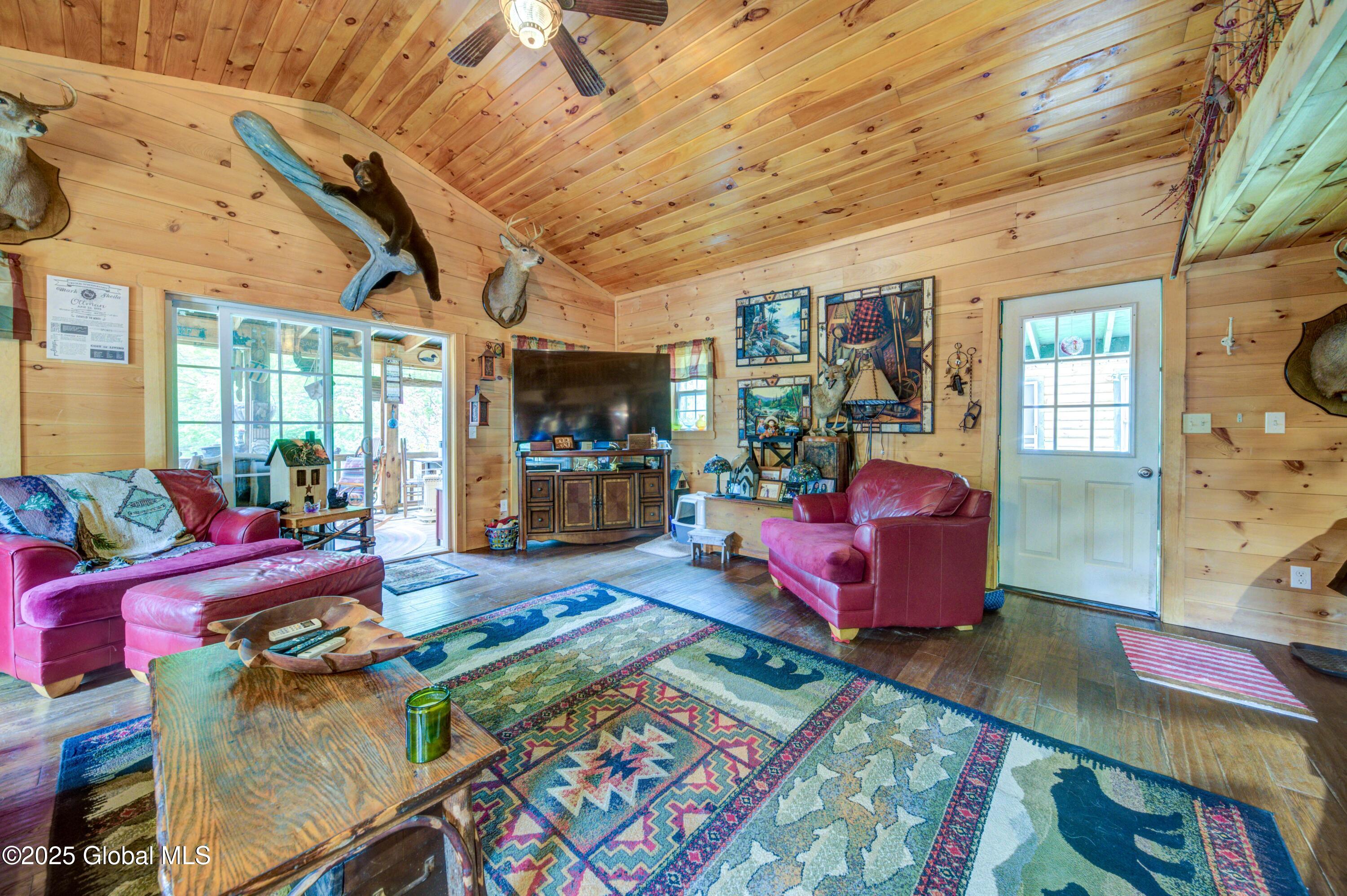 34 Rosebloom Road, Hadley, New York image 7