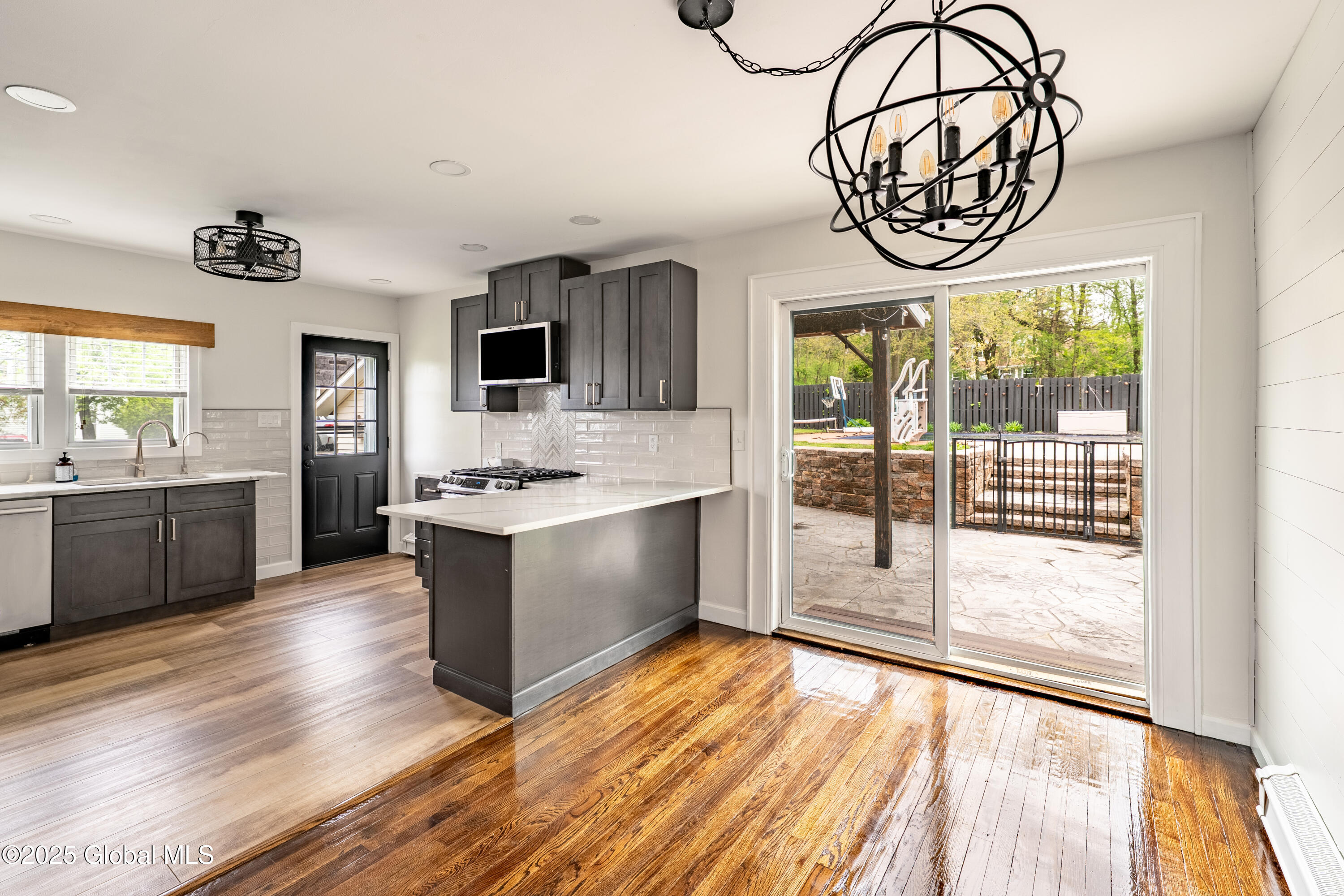 265 Summit Avenue, Rensselaer, New York image 12
