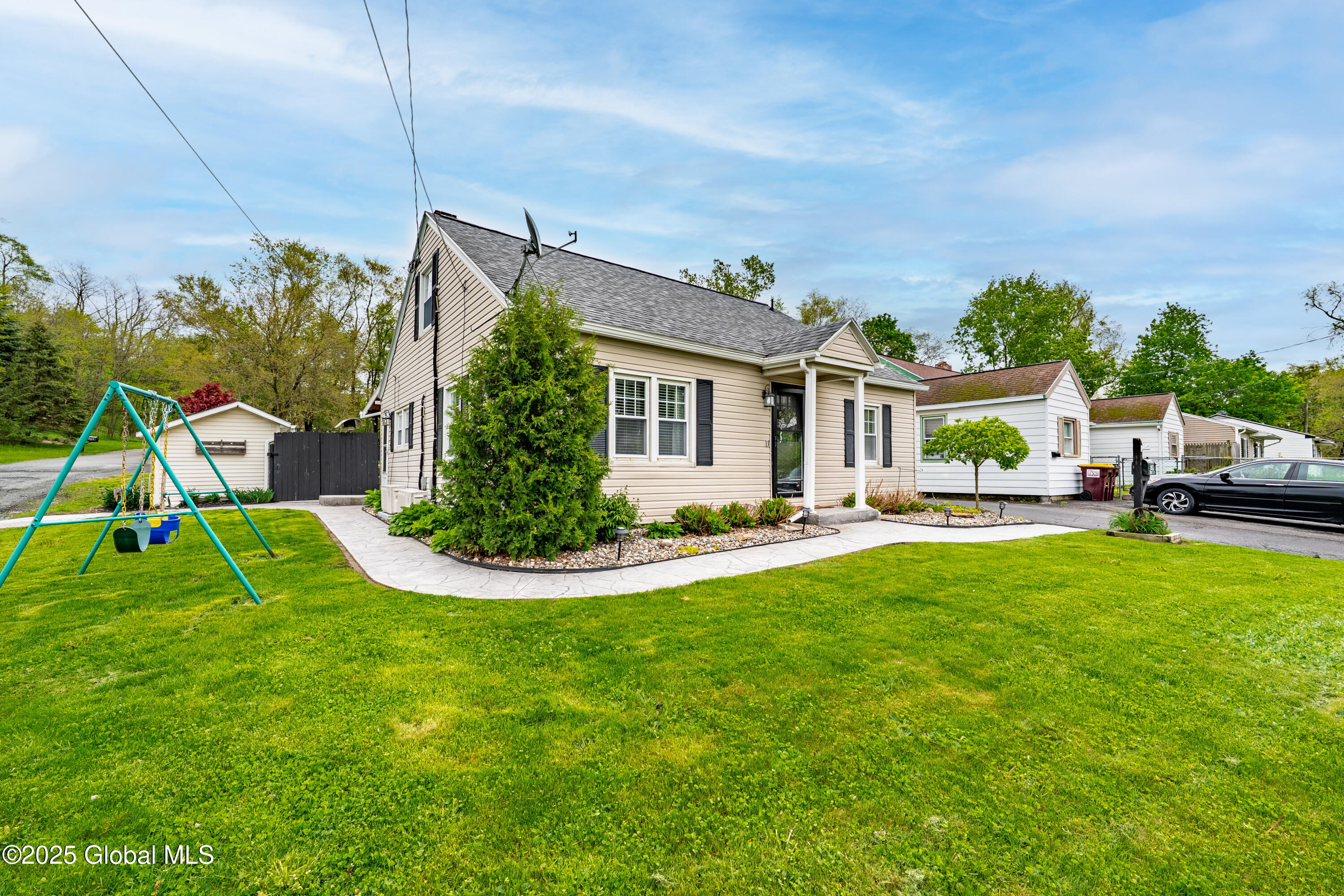 265 Summit Avenue, Rensselaer, New York image 5