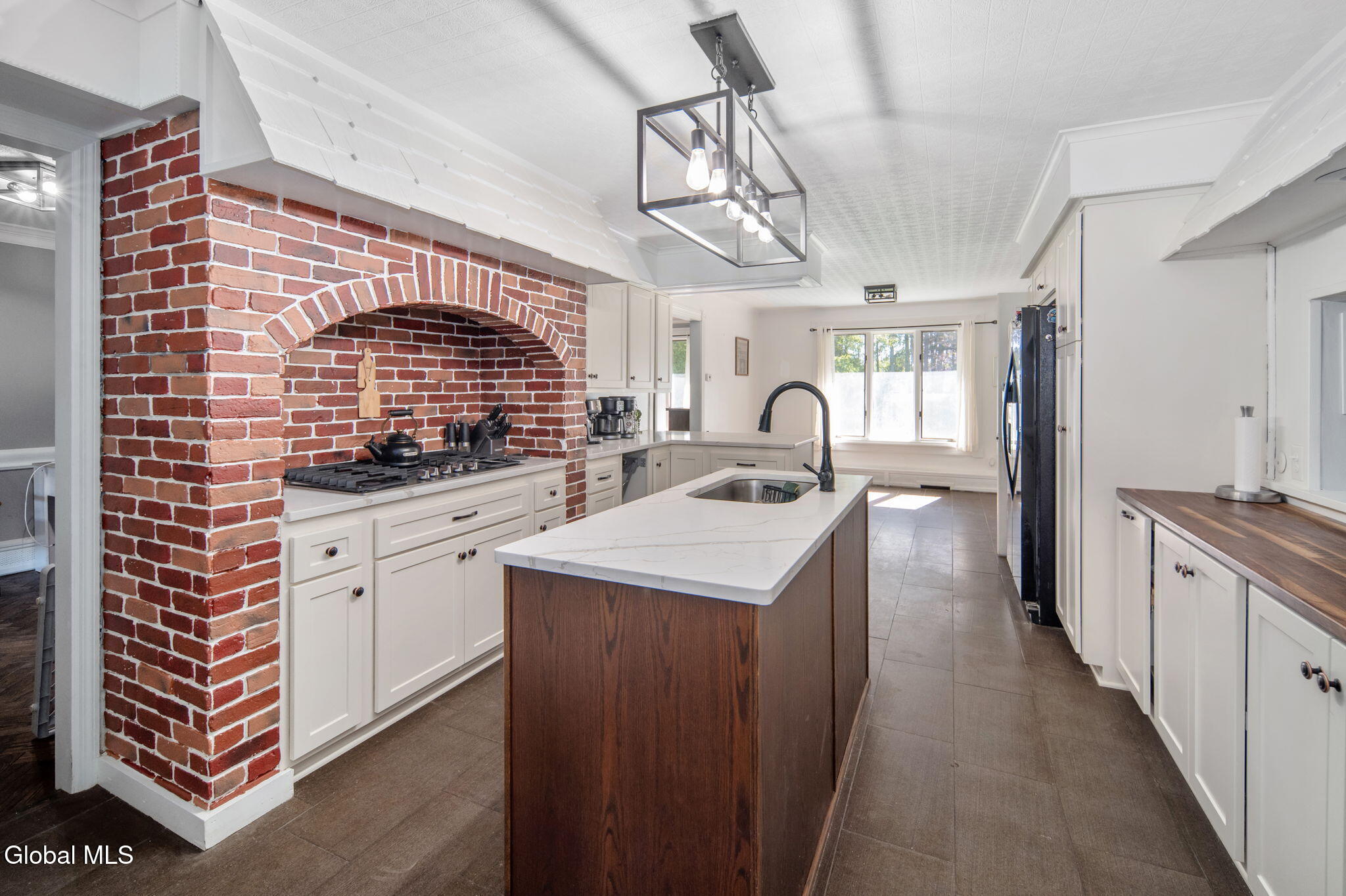 1029 Fairlane Road