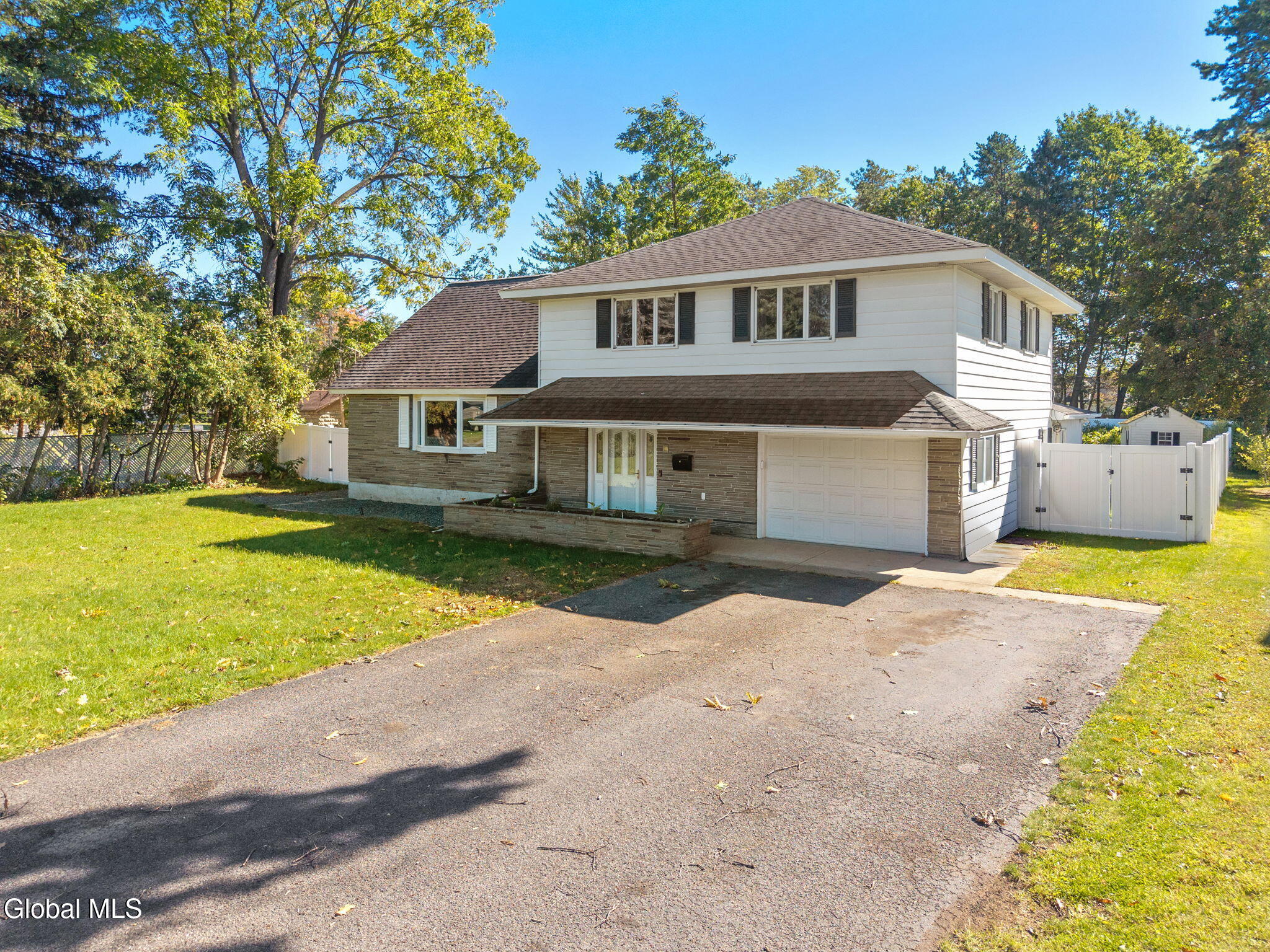 1029 Fairlane Road