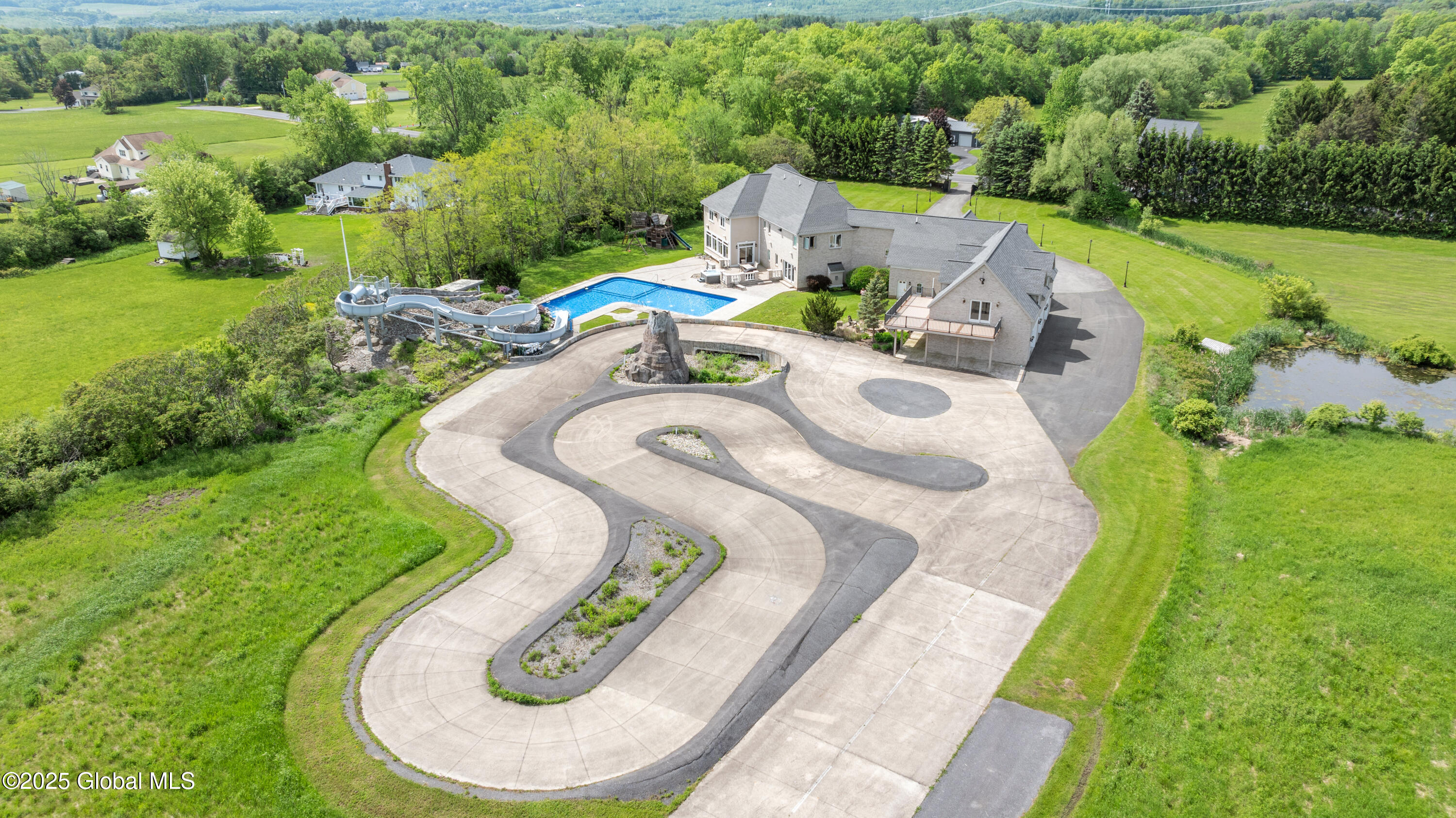 1310 Currybush Road, Schenectady, New York image 7
