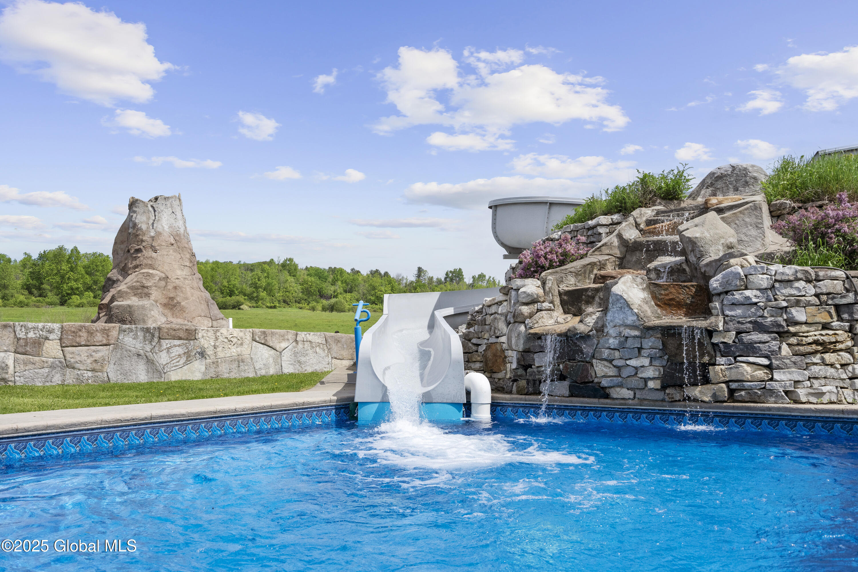 1310 Currybush Road, Schenectady, New York image 3