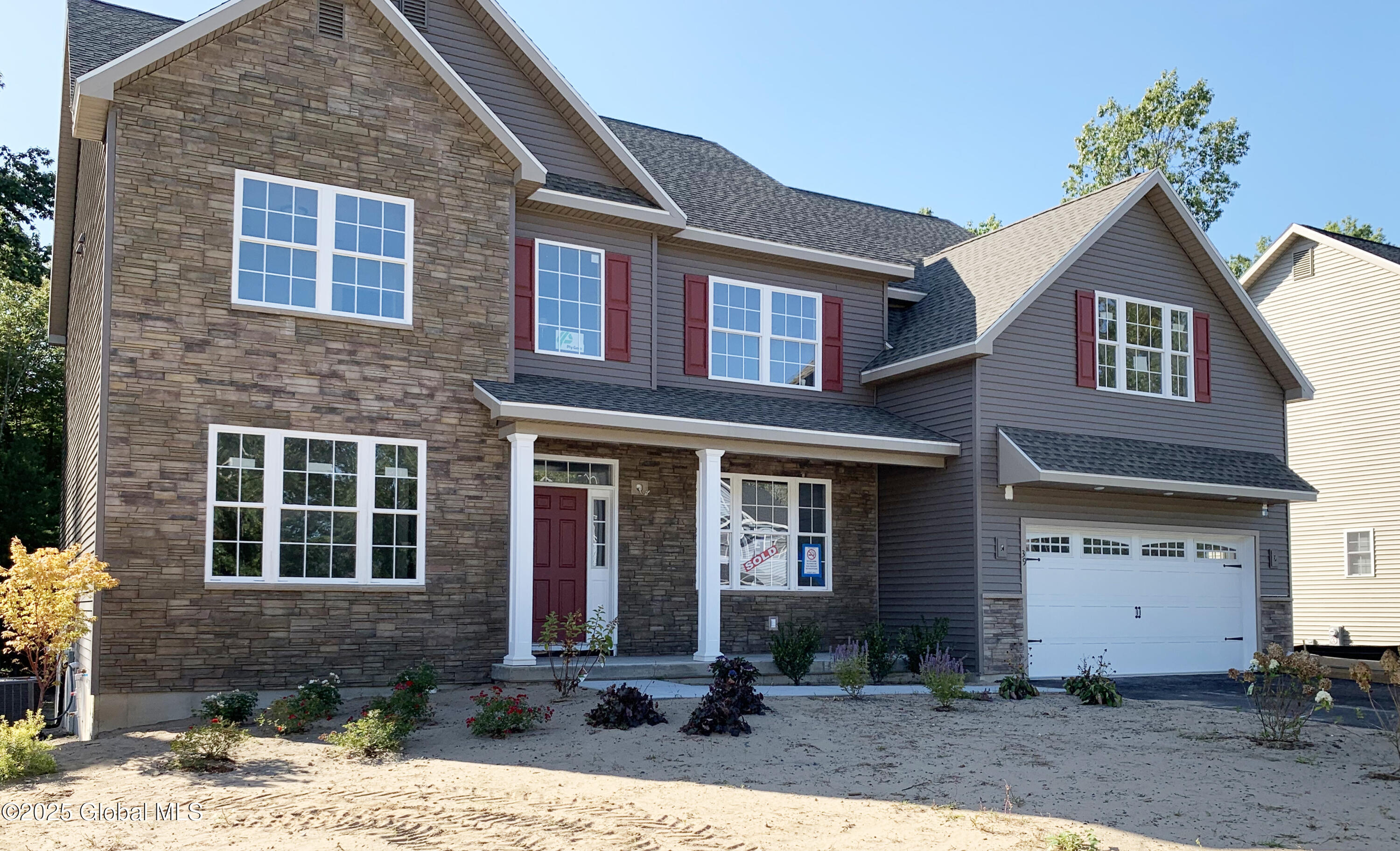 39 Tamarack Street, Ballston Lake, New York image 2