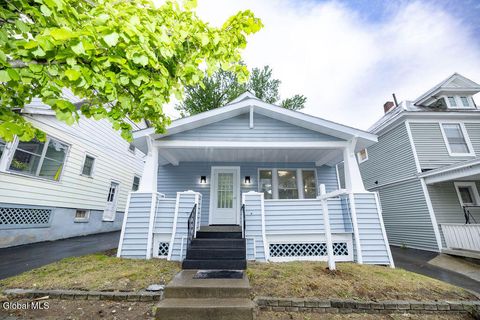 Photo of 242 Linden Street, Schenectady, NY 12304 (MLS # 202617255)