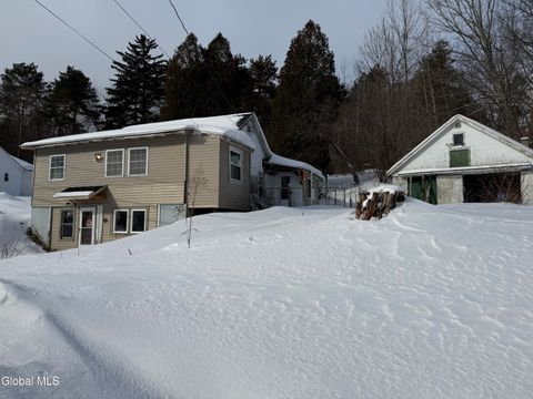 Homes For Sale - 813 County Highway 122<br/> Johnstown, NY 12078