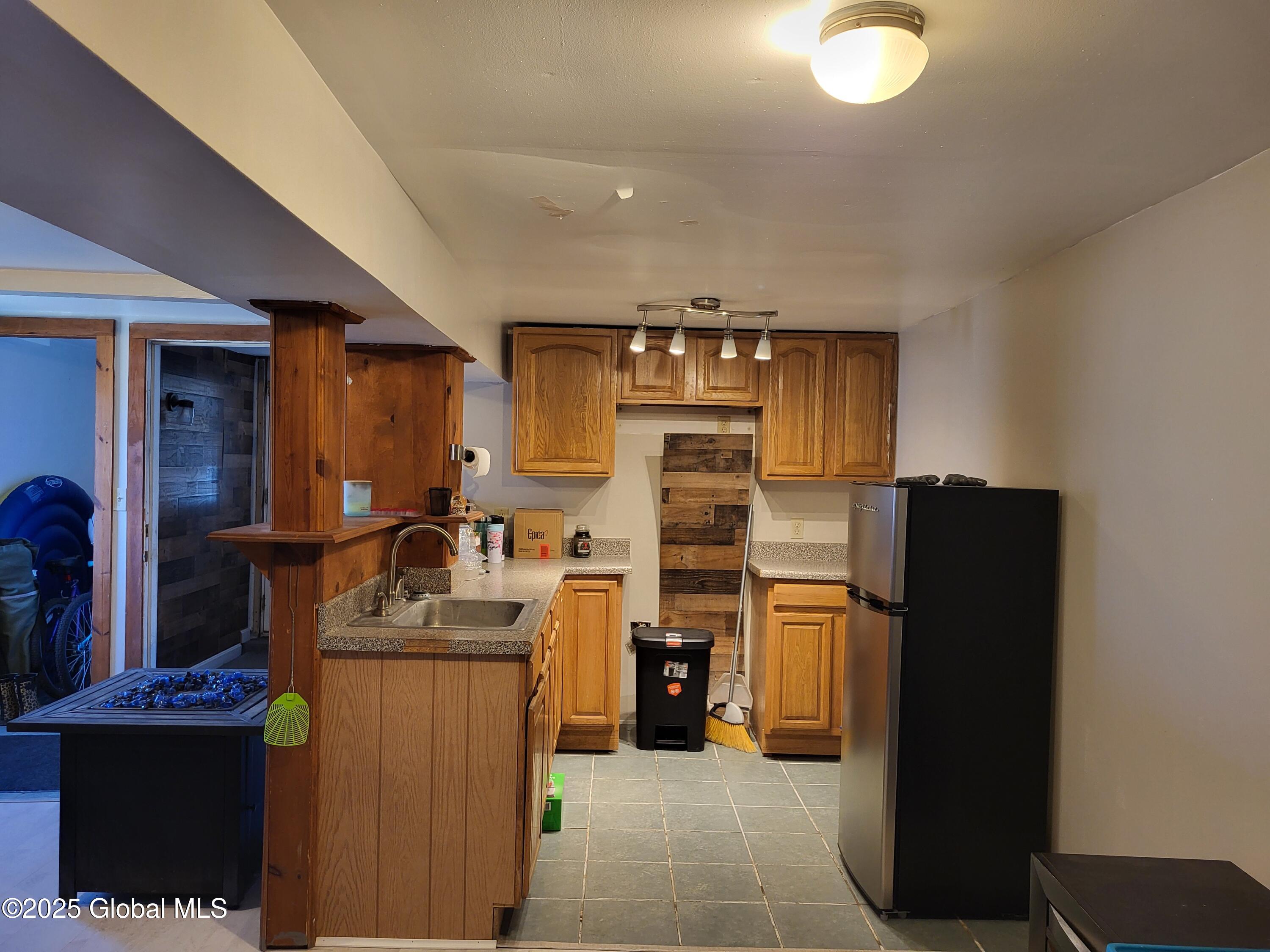 Petersburgh, New York 12138, United States, 5 Bedrooms Bedrooms, ,3 BathroomsBathrooms,Residential,Active,90884