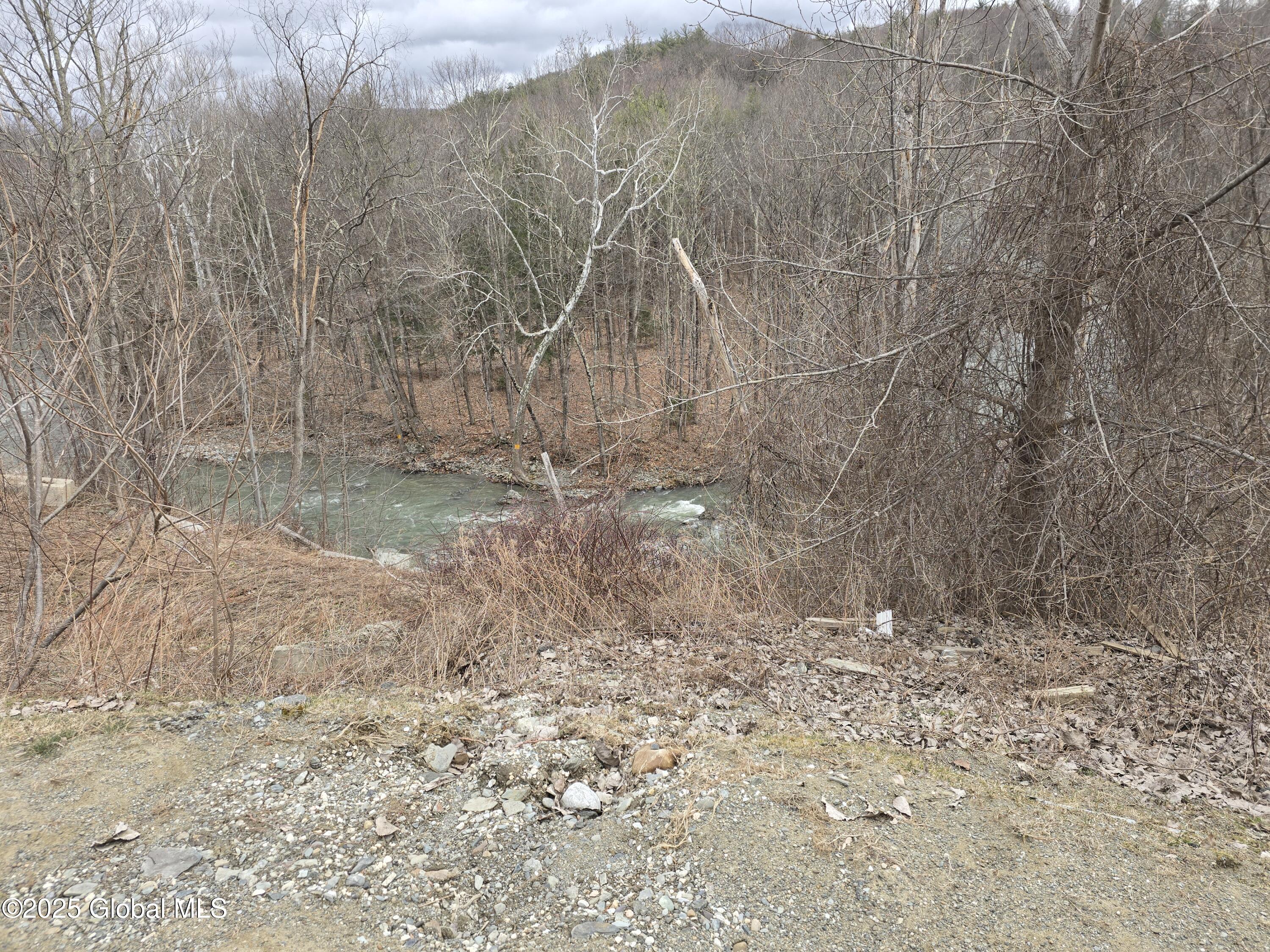 Petersburgh, New York 12138, United States, 5 Bedrooms Bedrooms, ,3 BathroomsBathrooms,Residential,Active,90884