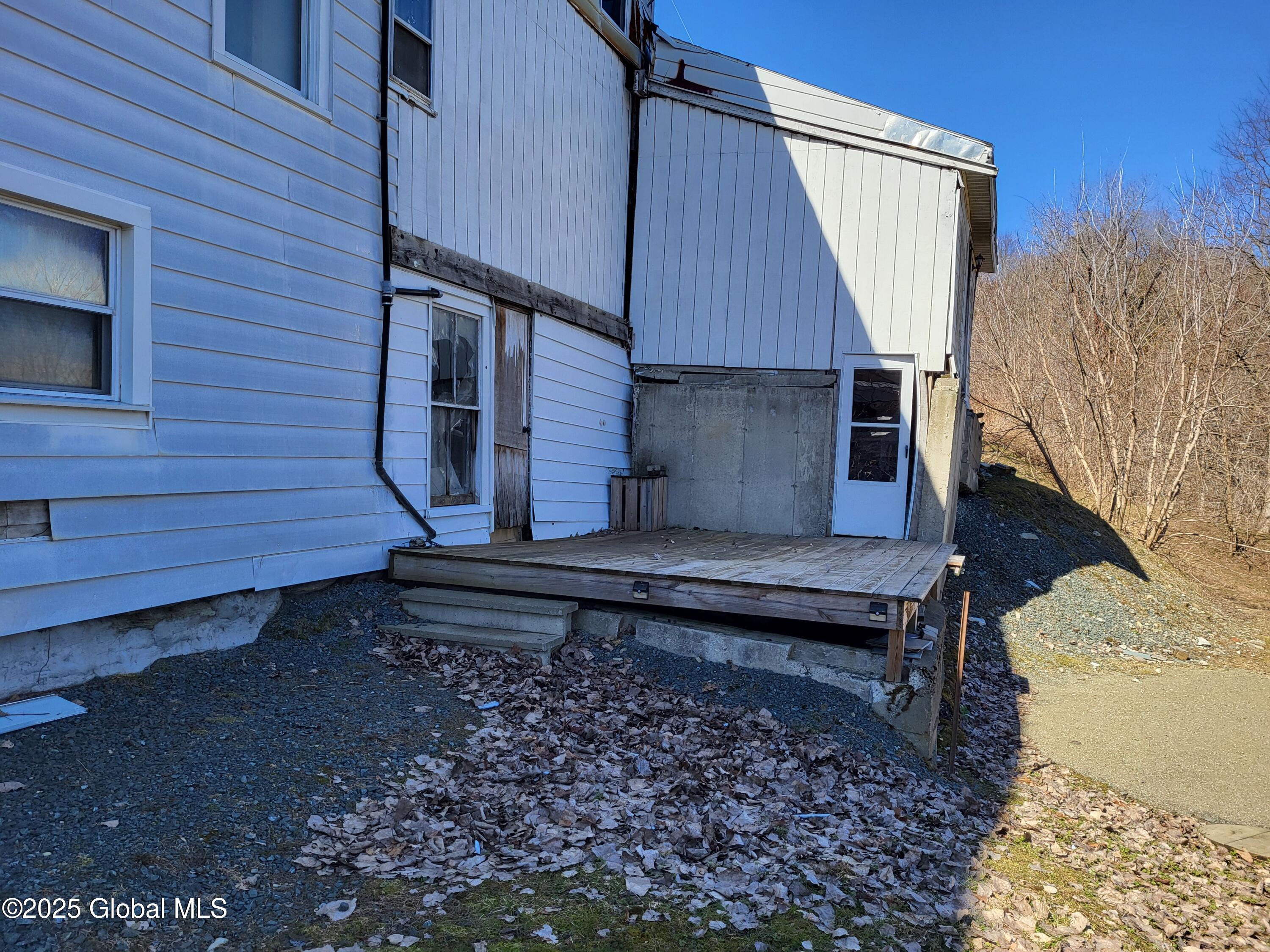 Petersburgh, New York 12138, United States, 5 Bedrooms Bedrooms, ,3 BathroomsBathrooms,Residential,Active,90884