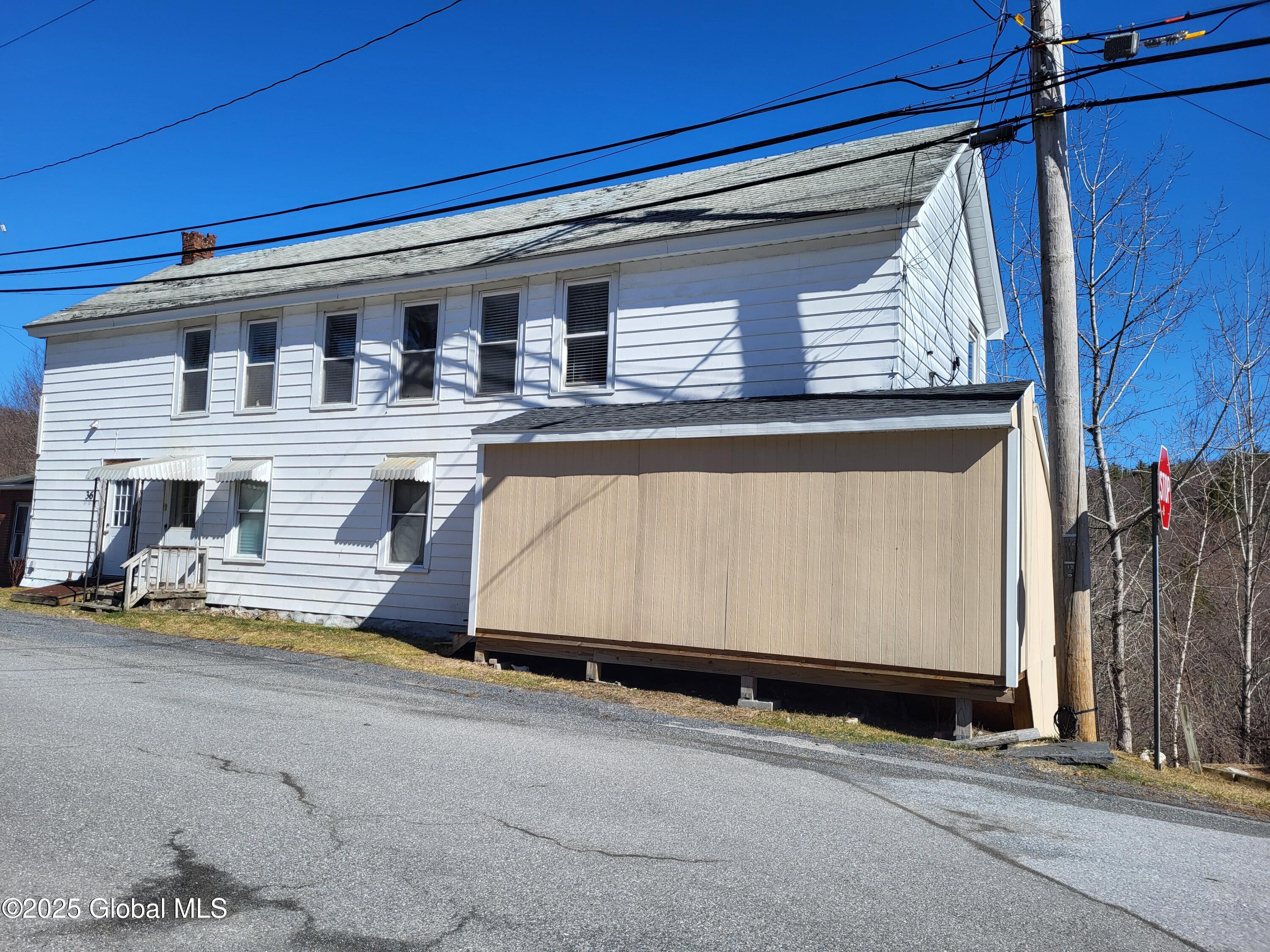 Petersburgh, New York 12138, United States, 5 Bedrooms Bedrooms, ,3 BathroomsBathrooms,Residential,Active,90884