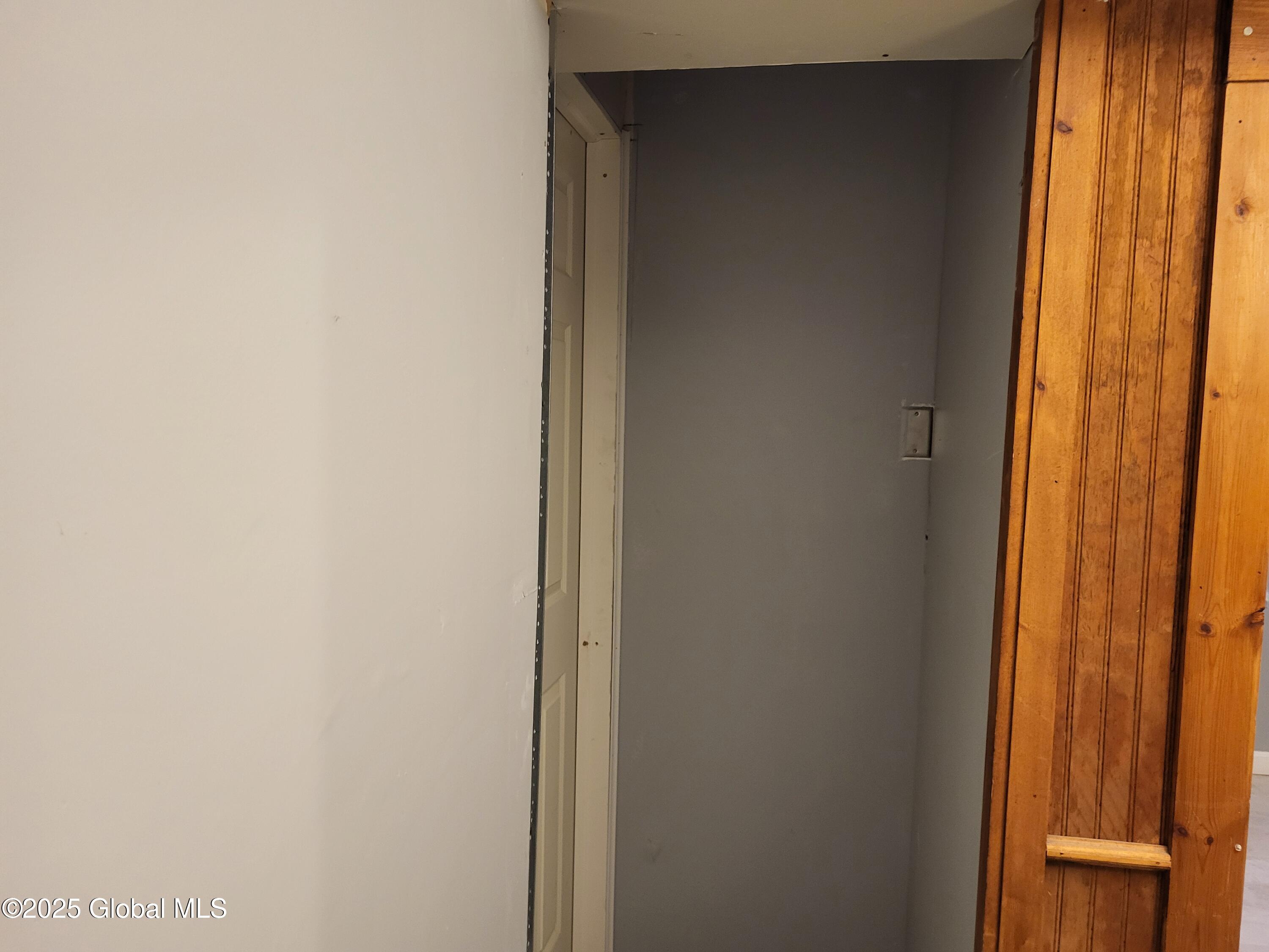 Petersburgh, New York 12138, United States, 5 Bedrooms Bedrooms, ,3 BathroomsBathrooms,Residential,Active,90884