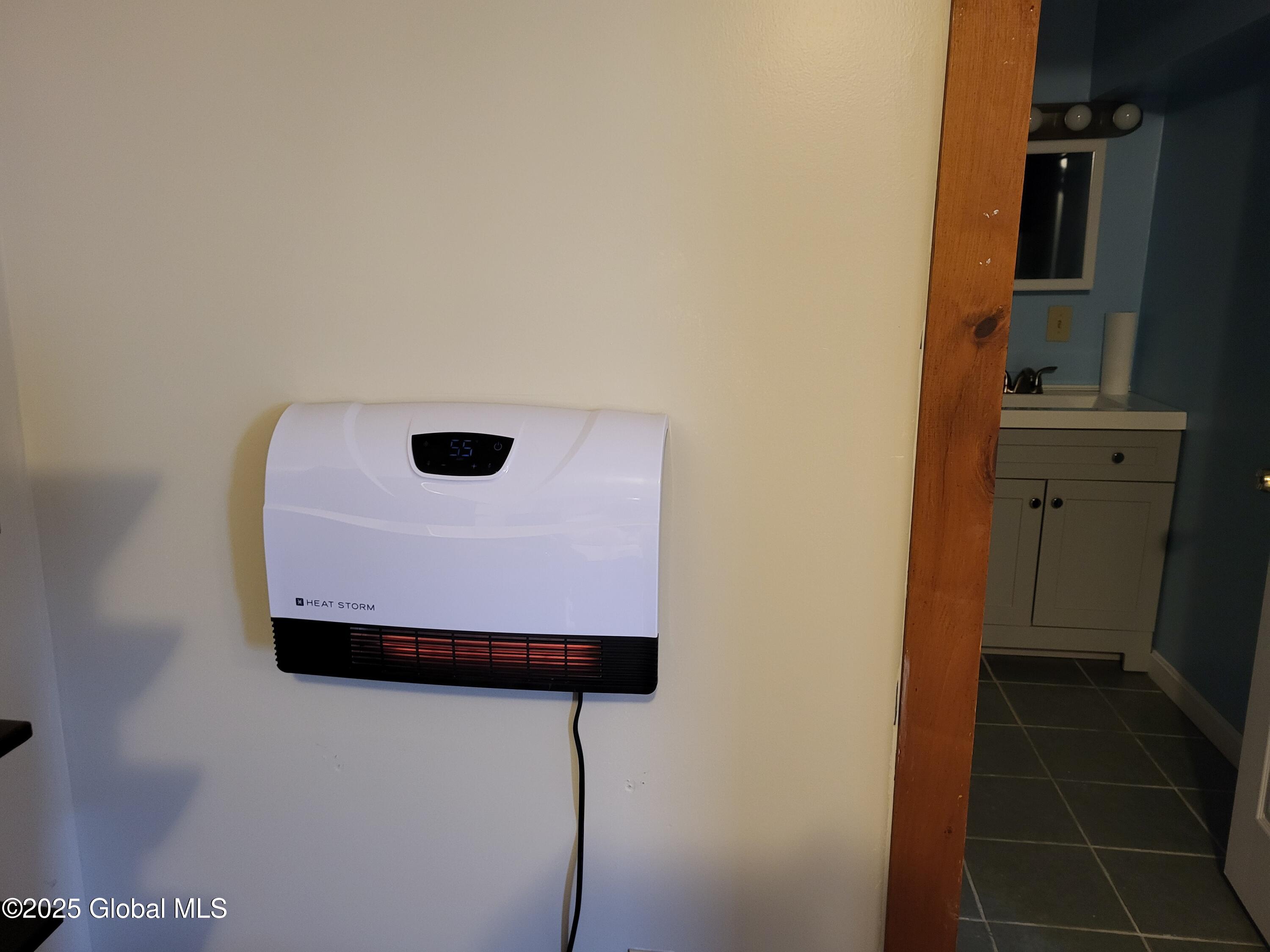 Petersburgh, New York 12138, United States, 5 Bedrooms Bedrooms, ,3 BathroomsBathrooms,Residential,Active,90884