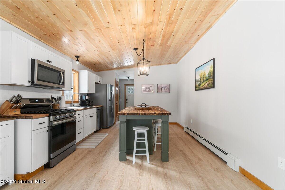32 Lady Slipper Lane, Porter Corners, New York image 4