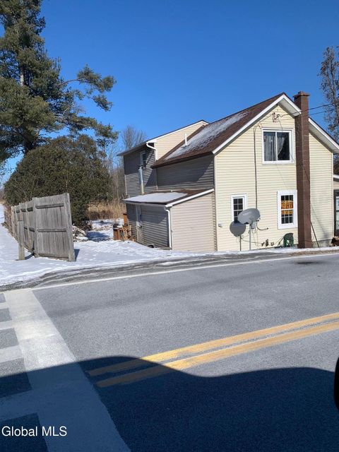 Homes For Sale - 9 Lower Newtown Road<br/> Waterford, NY 12188