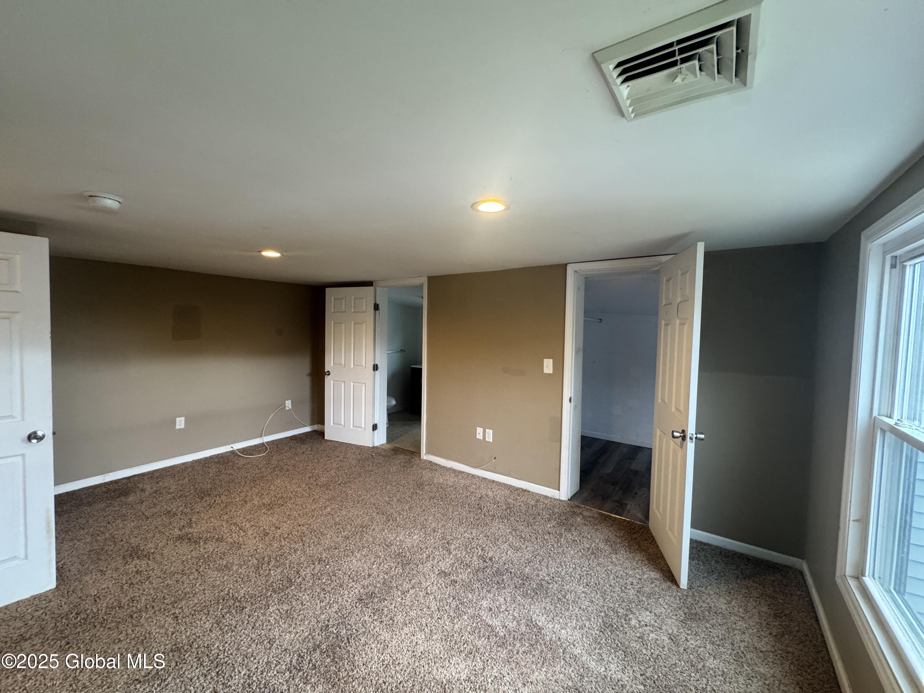 54 Sargent Street, Cohoes, New York image 18