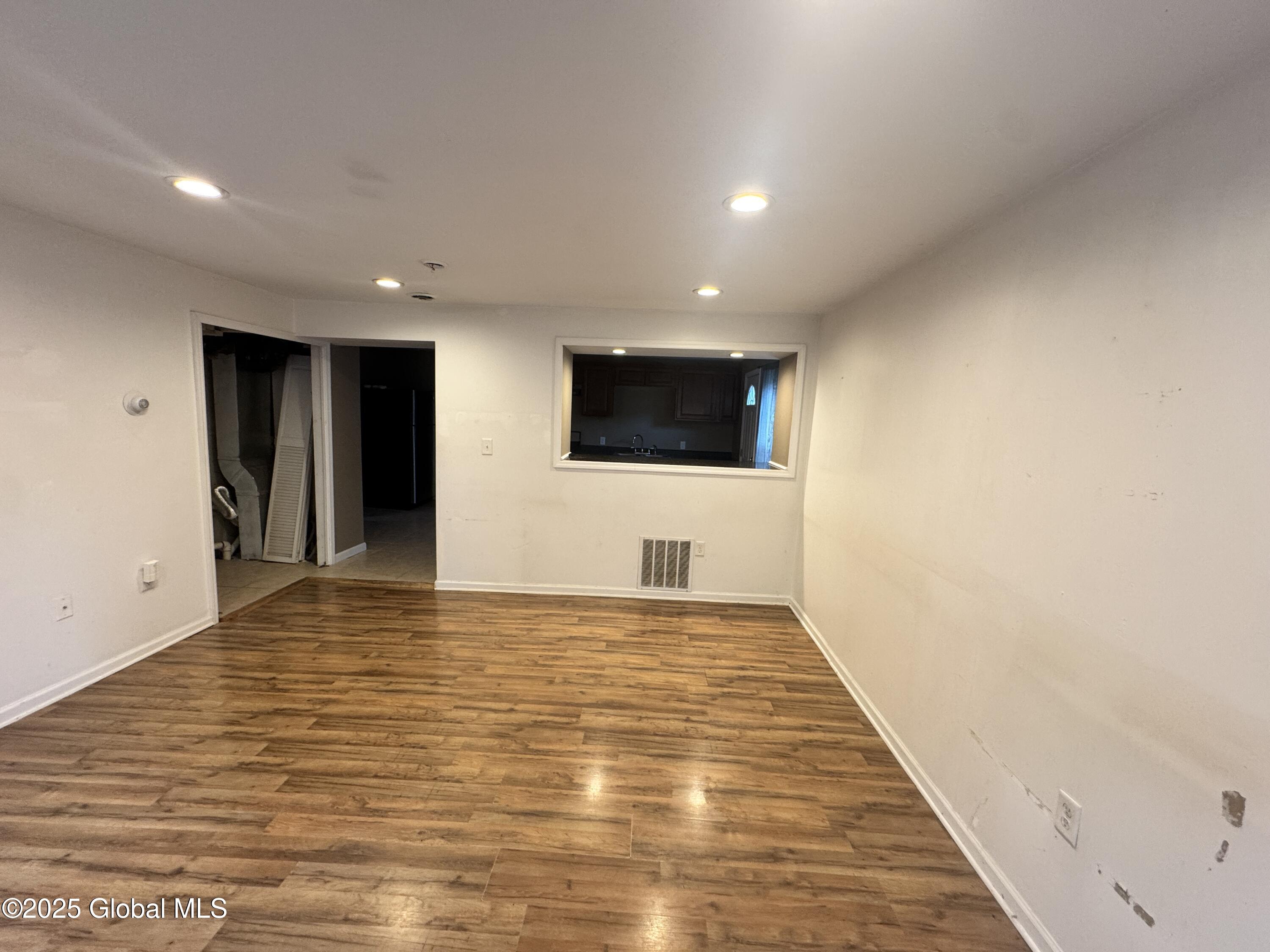 54 Sargent Street, Cohoes, New York image 4
