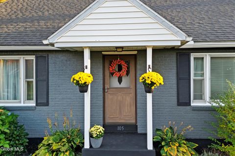Photo of 105 Lake Drive, Schenectady, NY 12306 (MLS # 202527915)