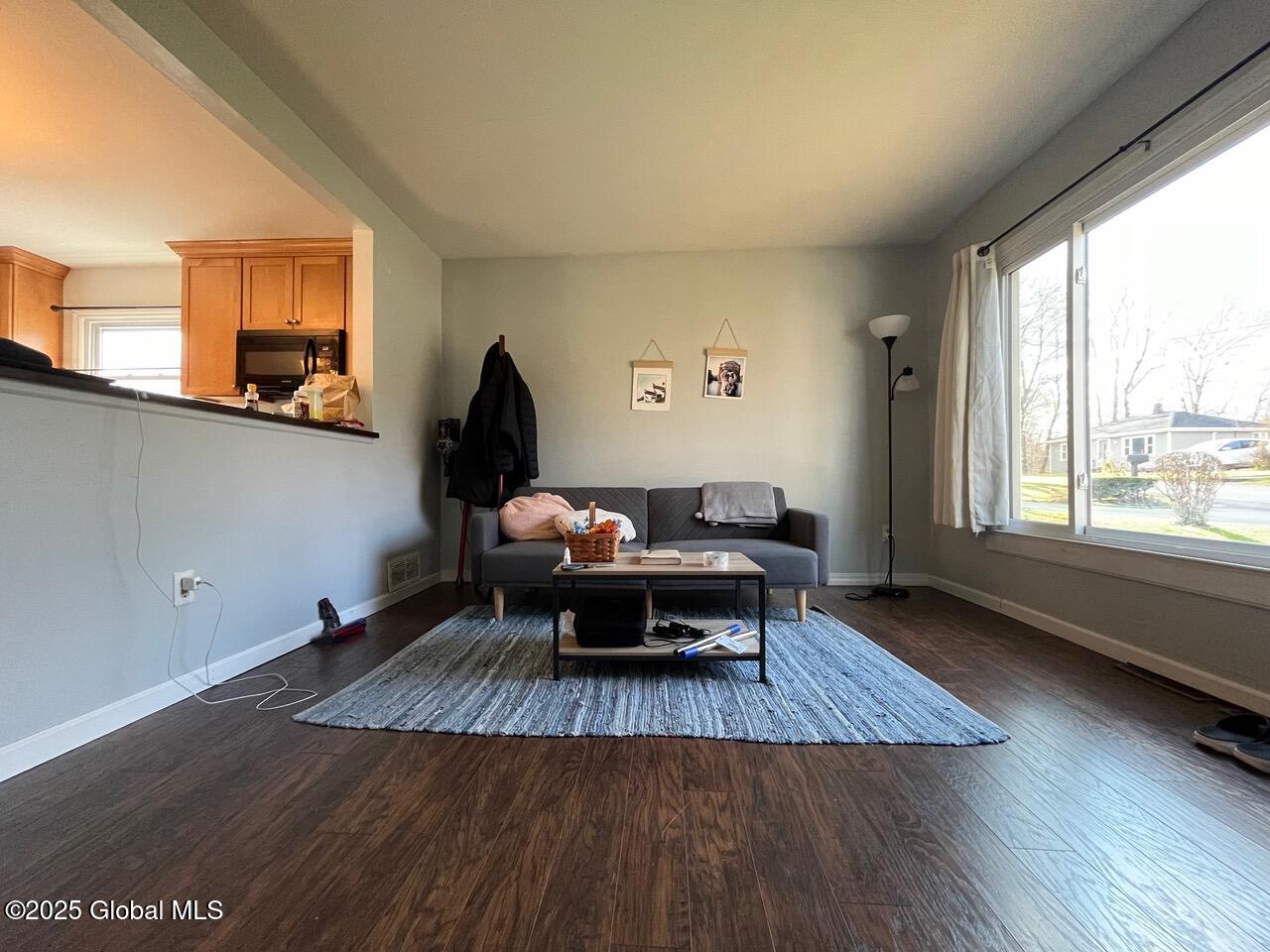 Troy, New York 12180, United States, 3 Bedrooms Bedrooms, ,1 BathroomBathrooms,Residential,Active,99111