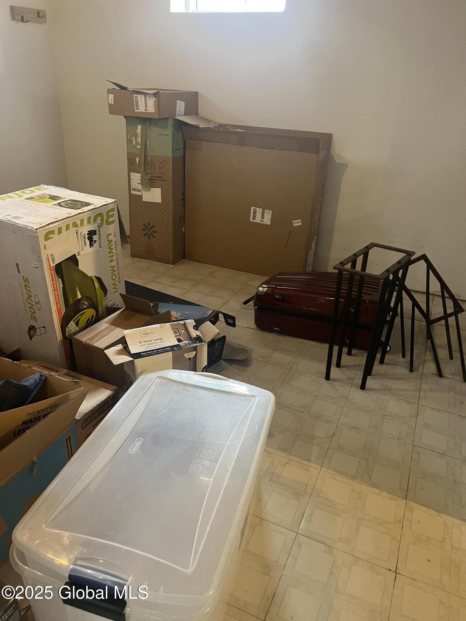 Troy, New York 12180, United States, 3 Bedrooms Bedrooms, ,1 BathroomBathrooms,Residential,Active,99111