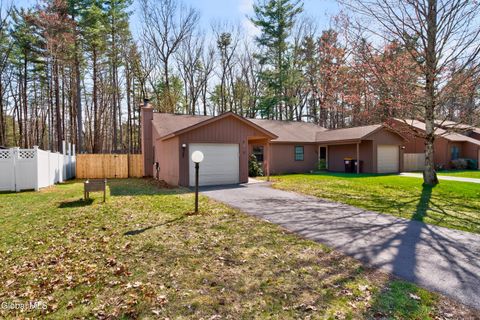 Photo of 73 Pepper Bush Place, Ballston Spa, NY 12020 (MLS # 202615262)
