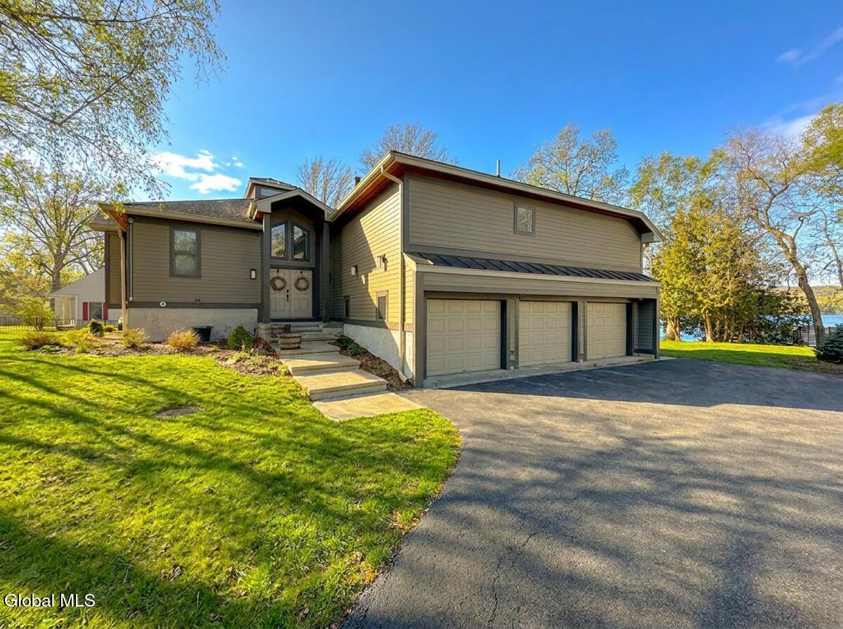 3 Heron Hollow Road
