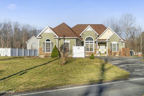 Photo of 1000 Kings Road, Schenectady, NY 12303 (MLS # 202614077)