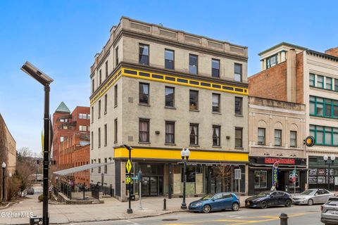 Photo of 61 N Pearl Street, Albany, NY 12207 (MLS # 202614358)