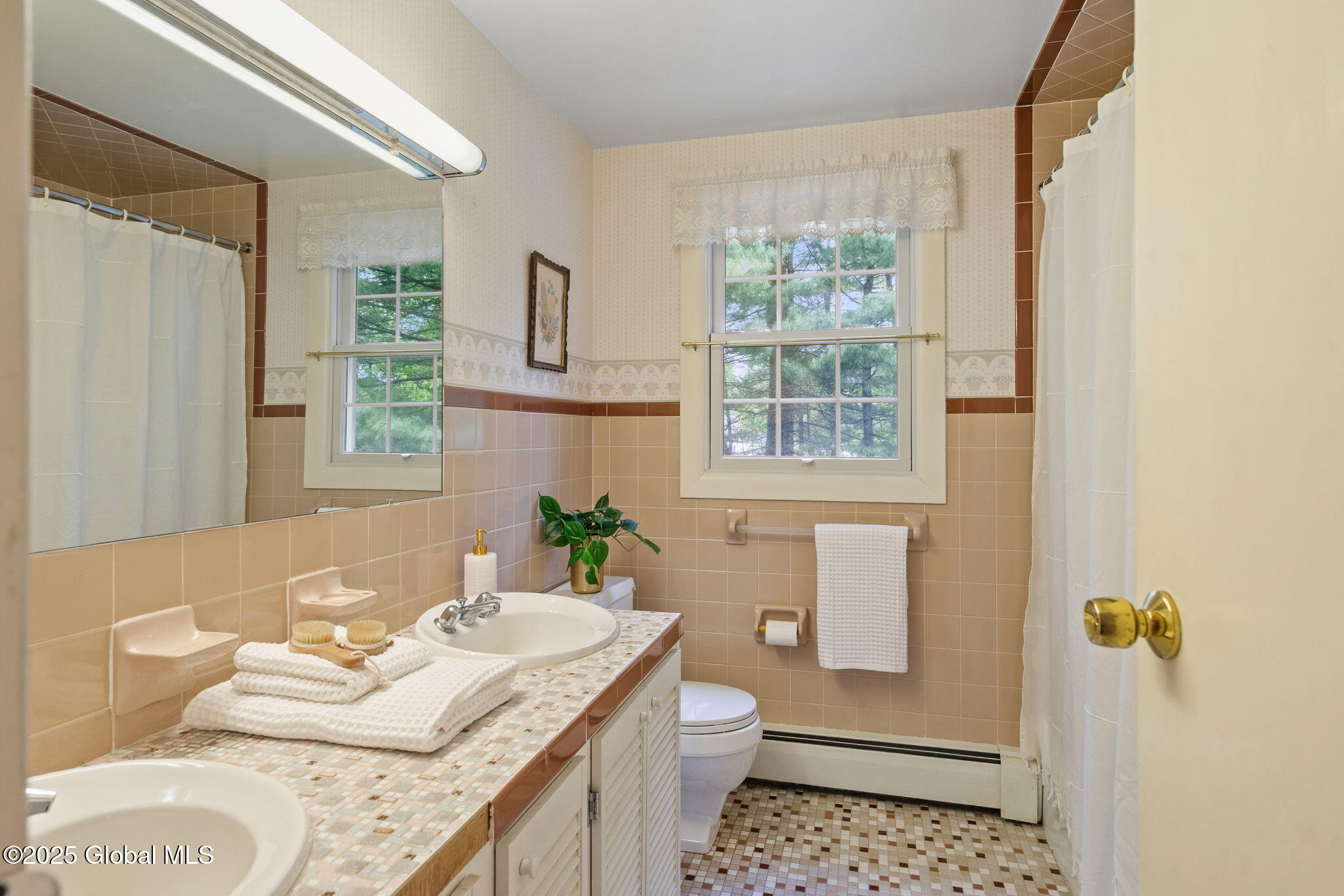 135 Wood Dale Drive, Ballston Lake, New York image 30