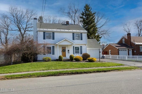 Homes For Sale - 1423 Belmont Avenue<br/> Schenectady County, Schenectady, NY 12308