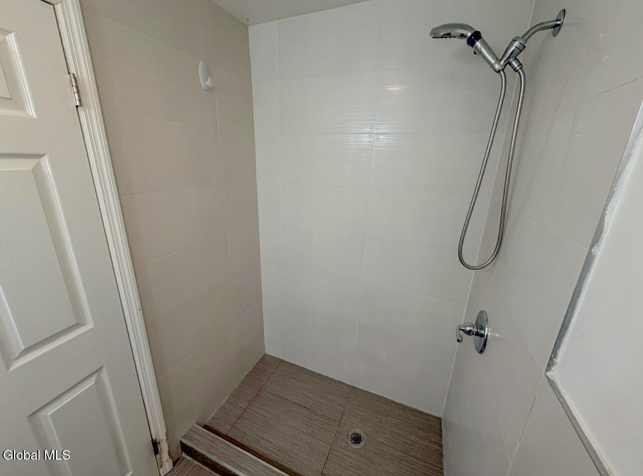 81 Ten Broeck Street