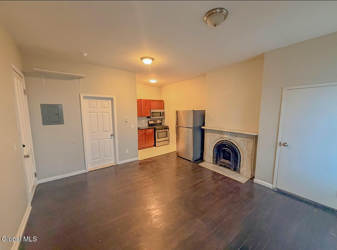 81 Ten Broeck Street