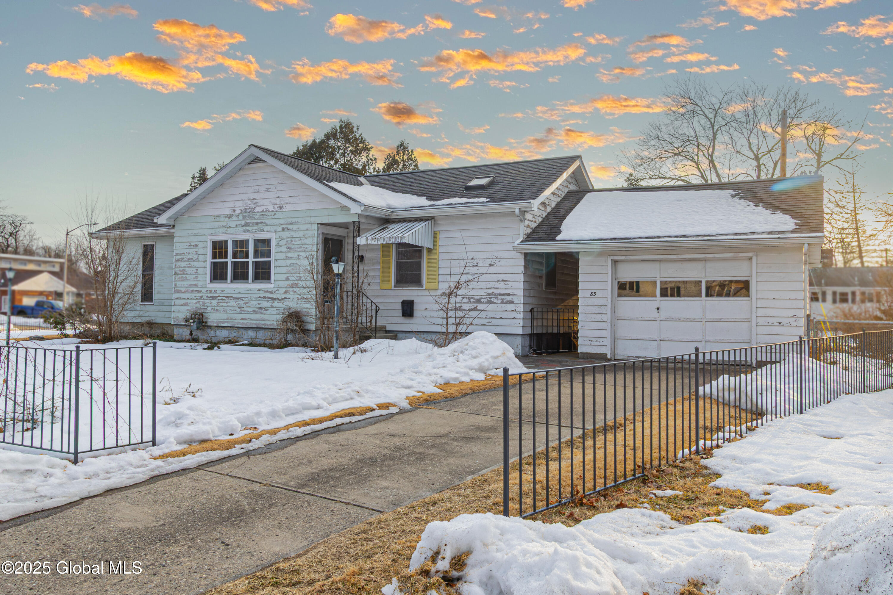 83 Fenwick Avenue, Schenectady, New York image 2