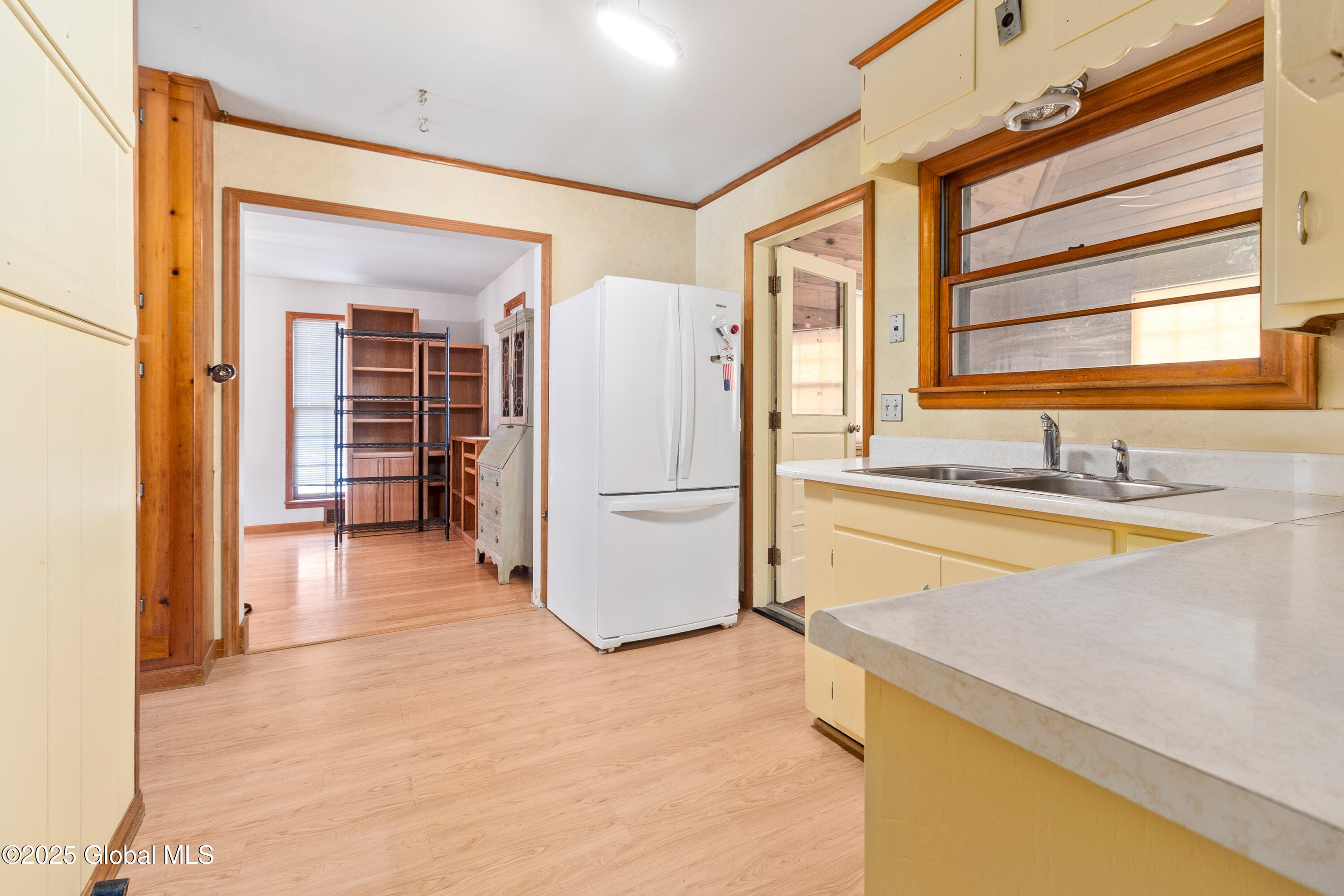 83 Fenwick Avenue, Schenectady, New York image 9