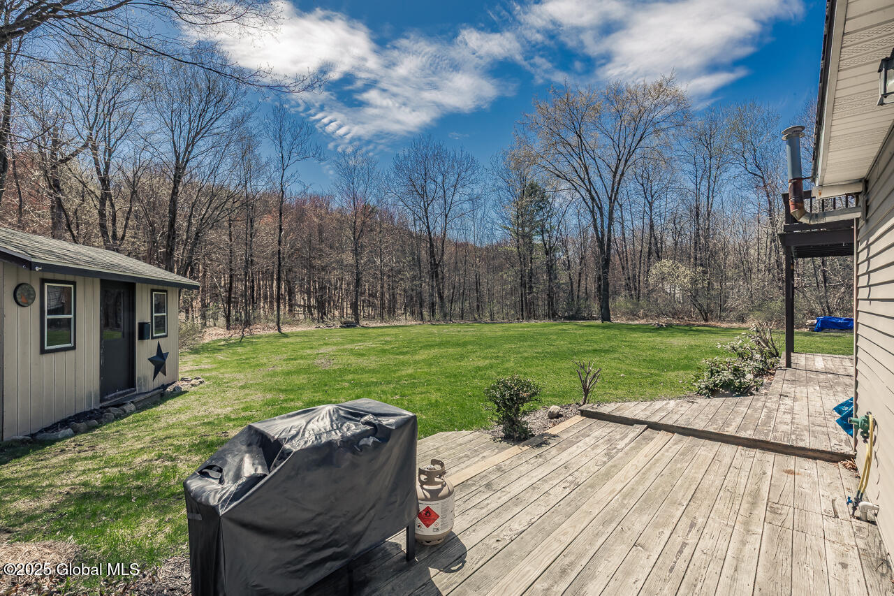 189 Burdick Road, Gloversville, New York image 25