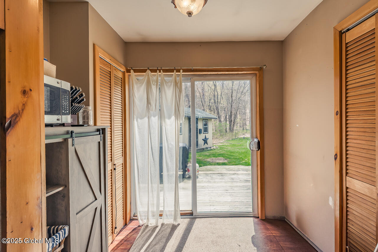 189 Burdick Road, Gloversville, New York image 22