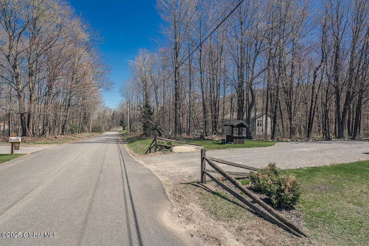 189 Burdick Road, Gloversville, New York image 30