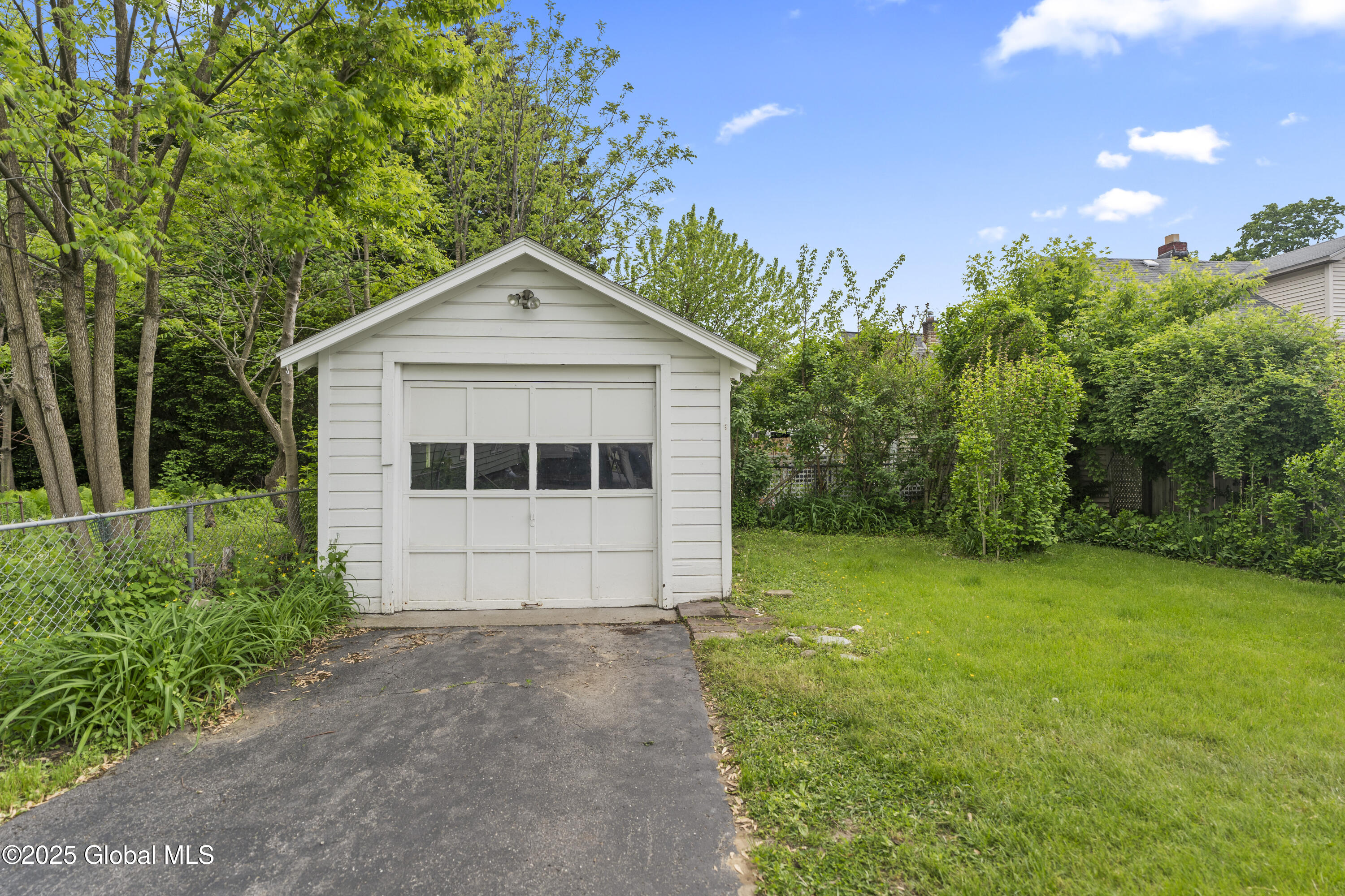 109 Vley Road, Scotia, New York image 5