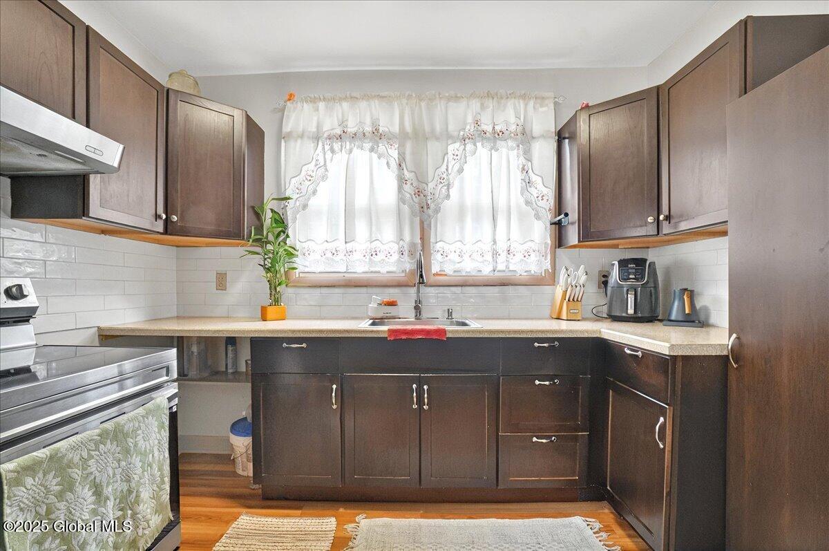 1576 State Street, Schenectady, New York image 27