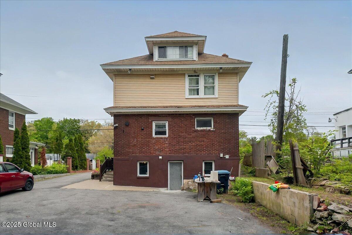 1576 State Street, Schenectady, New York image 11