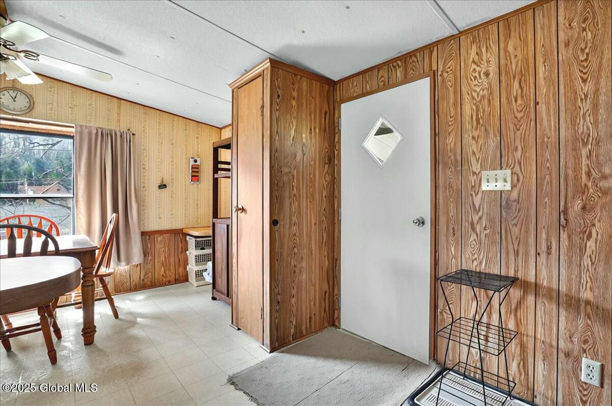 127 Harrower Lane, Amsterdam, New York image 9