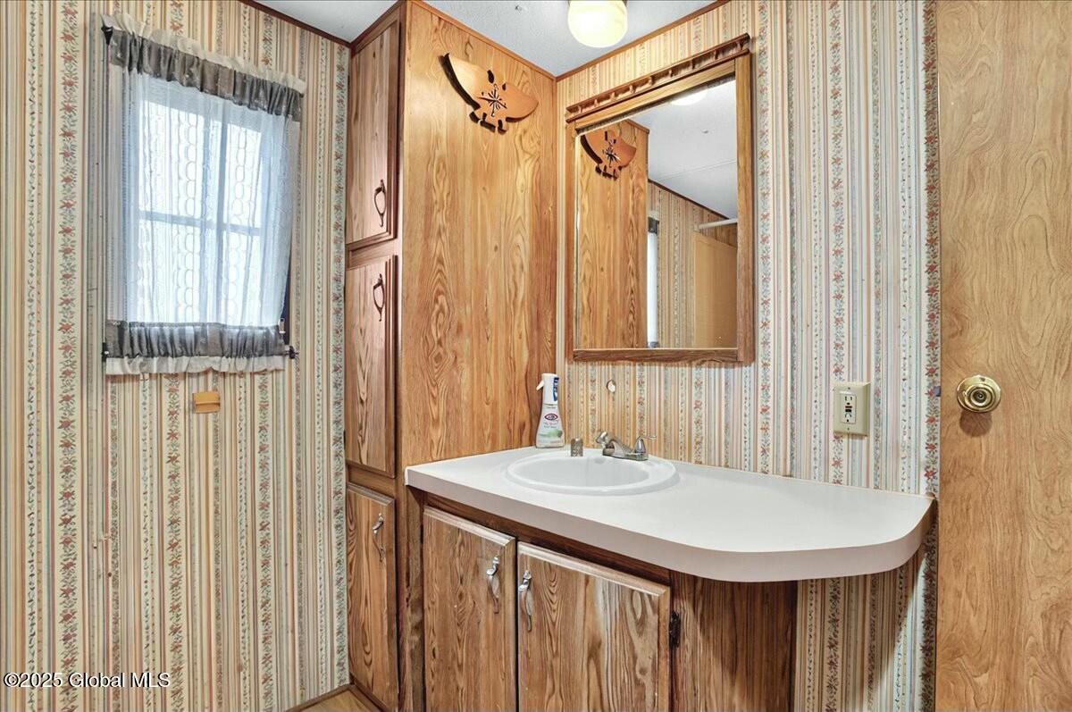 127 Harrower Lane, Amsterdam, New York image 22